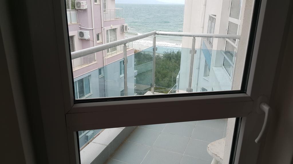 Kraybrezhna Apartment Pomorie Exterior foto